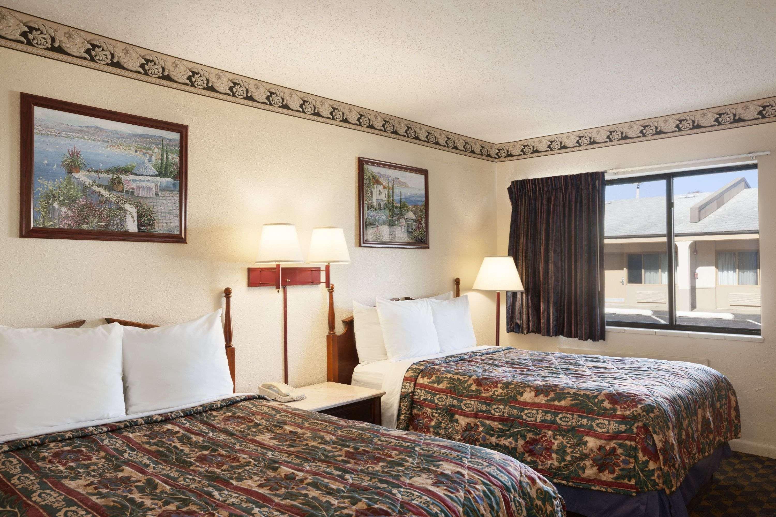 Days Inn By Wyndham Wrightstown Mcguire Afb Bordentown Extérieur photo