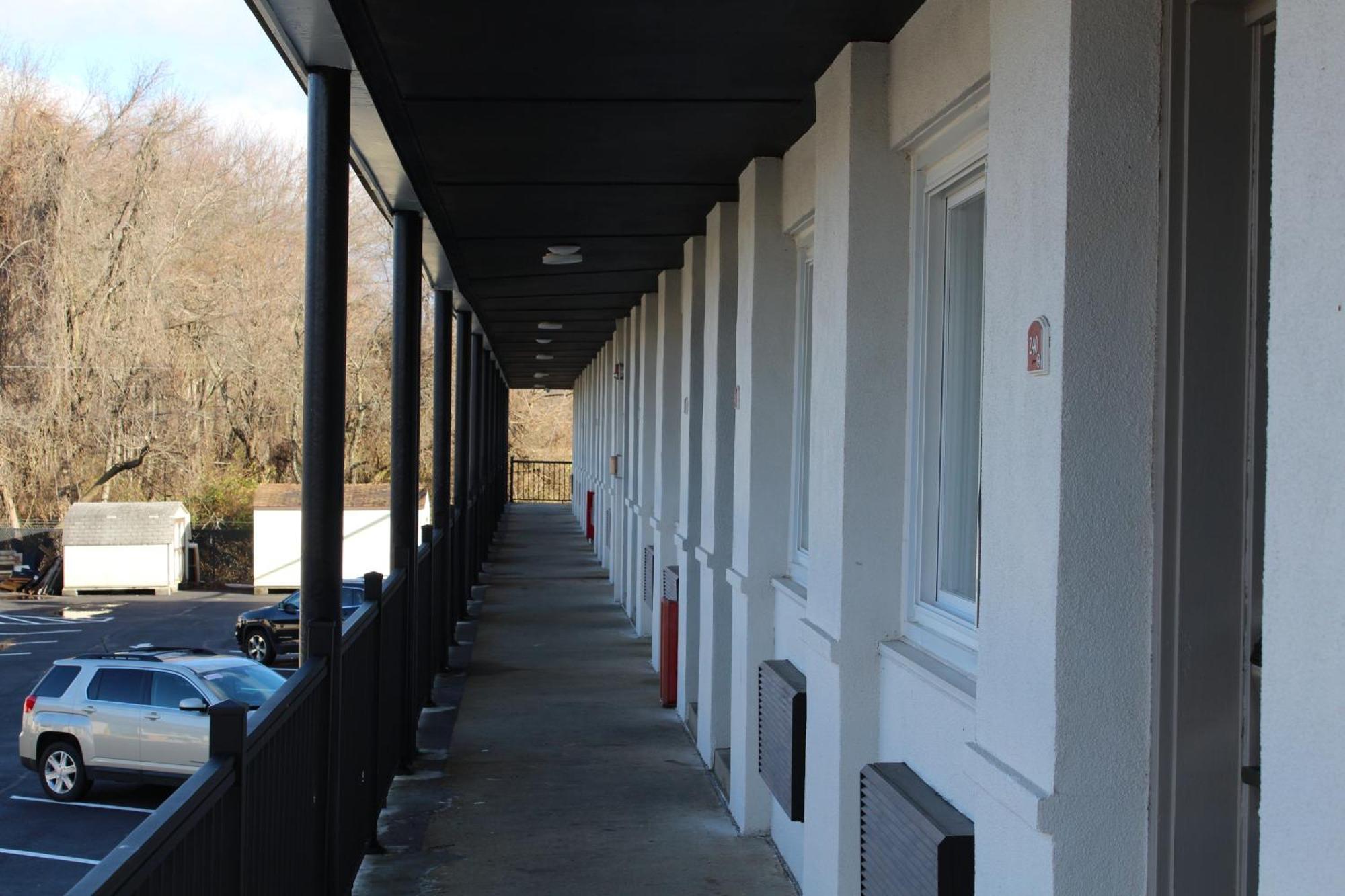 Days Inn By Wyndham Wrightstown Mcguire Afb Bordentown Extérieur photo