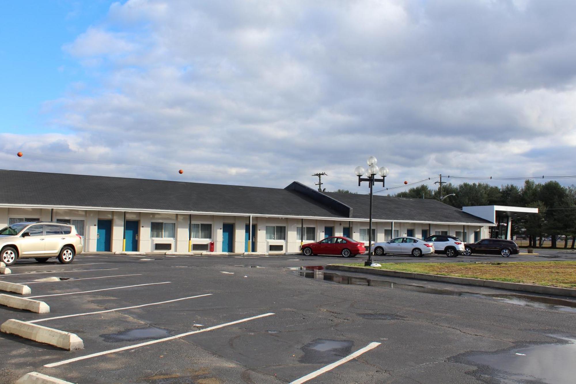 Days Inn By Wyndham Wrightstown Mcguire Afb Bordentown Extérieur photo