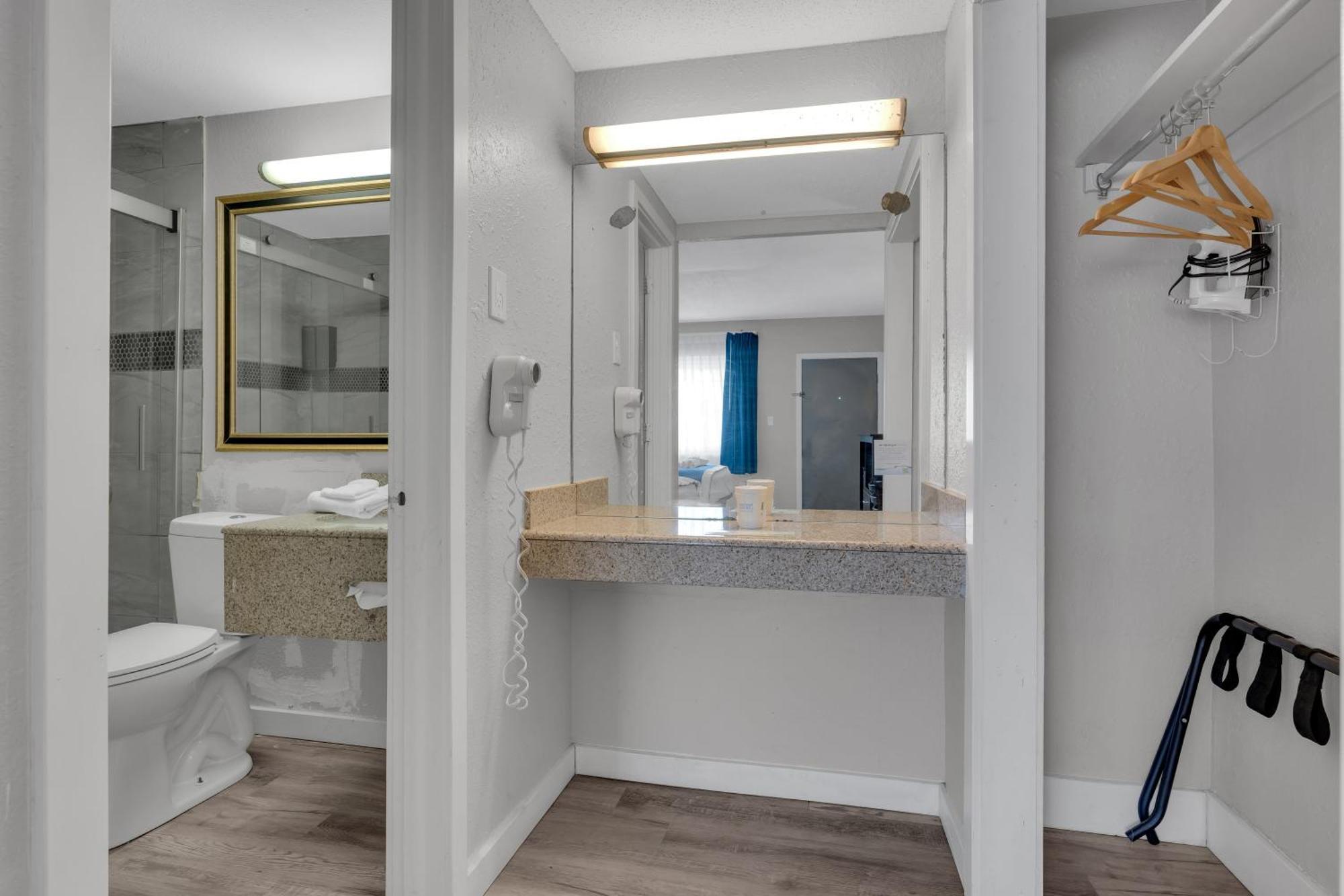Days Inn By Wyndham Wrightstown Mcguire Afb Bordentown Extérieur photo