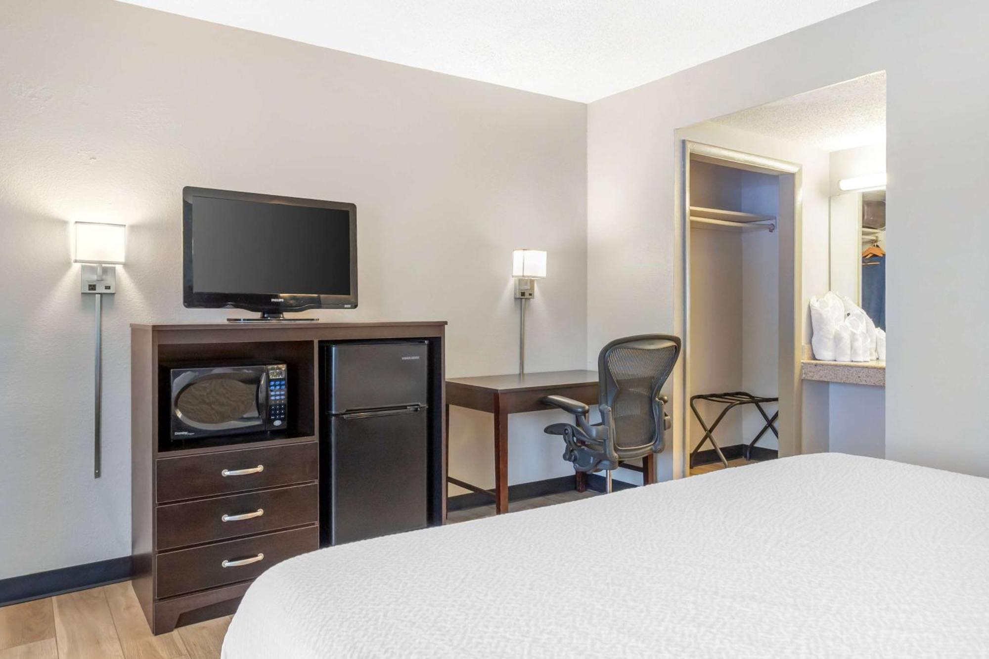 Days Inn By Wyndham Wrightstown Mcguire Afb Bordentown Extérieur photo