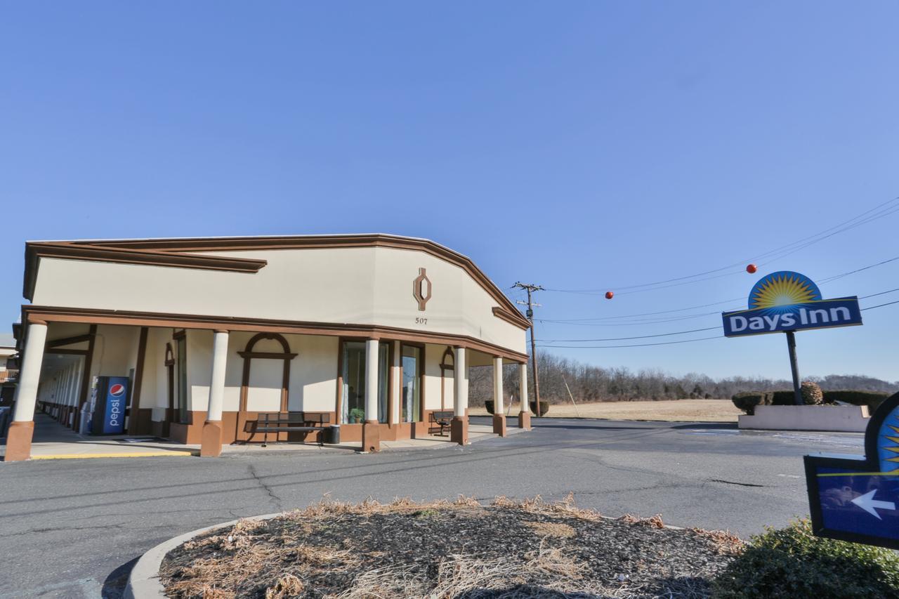 Days Inn By Wyndham Wrightstown Mcguire Afb Bordentown Extérieur photo